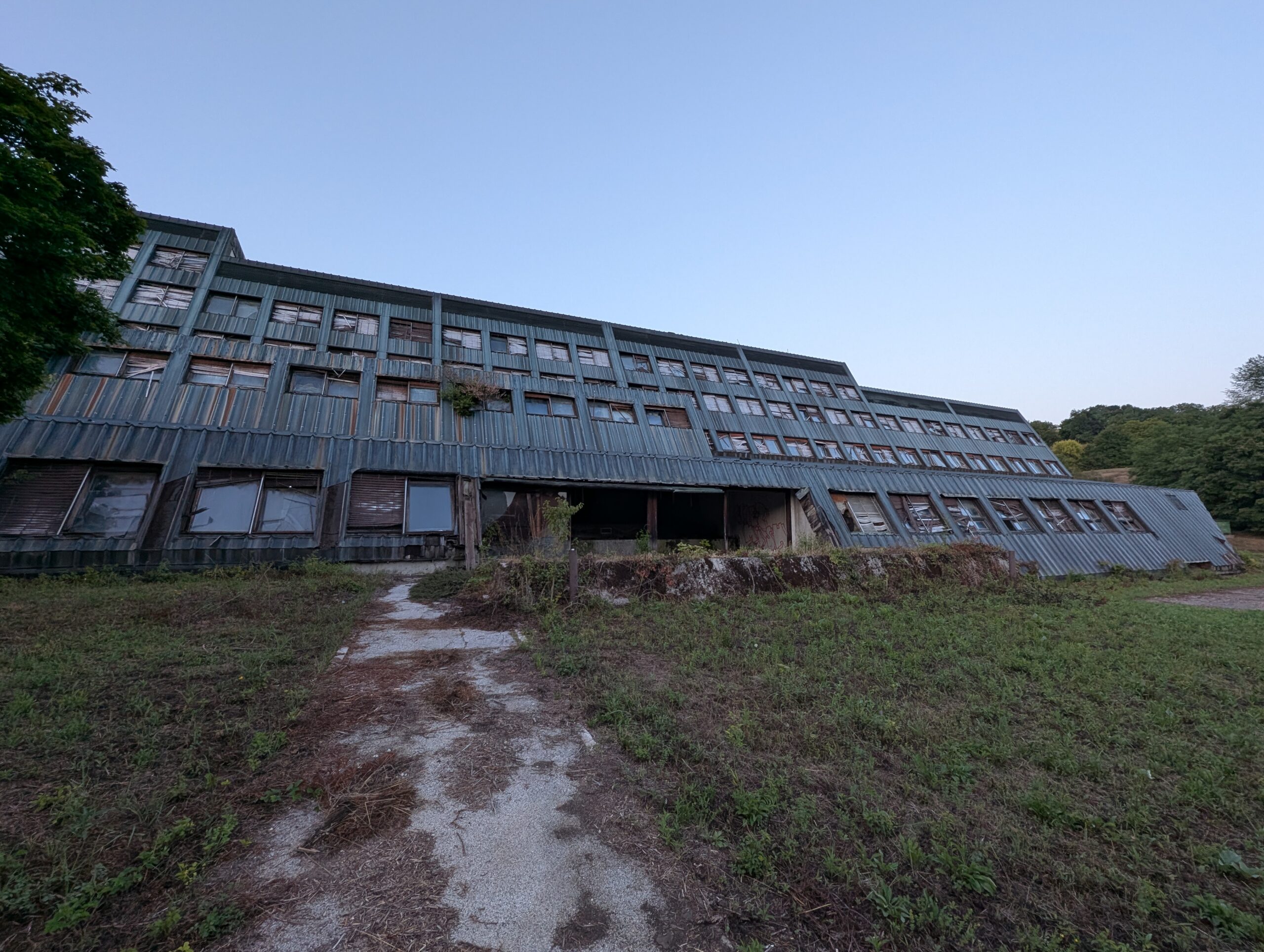 Urbex: Politička škola Kumrovec